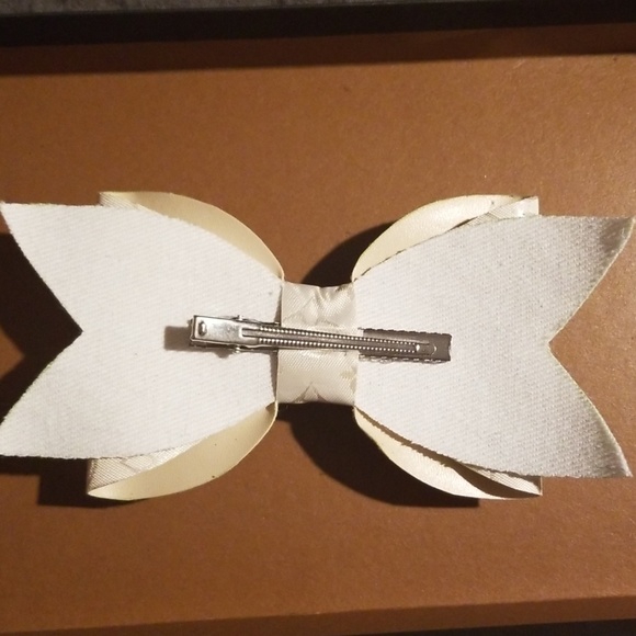 Hair bow - Picture 6 of 8